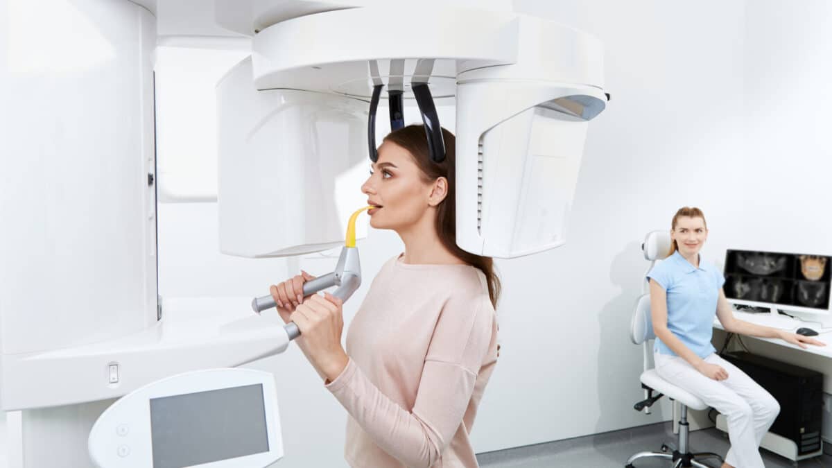 tomografie dentară la DigiRay